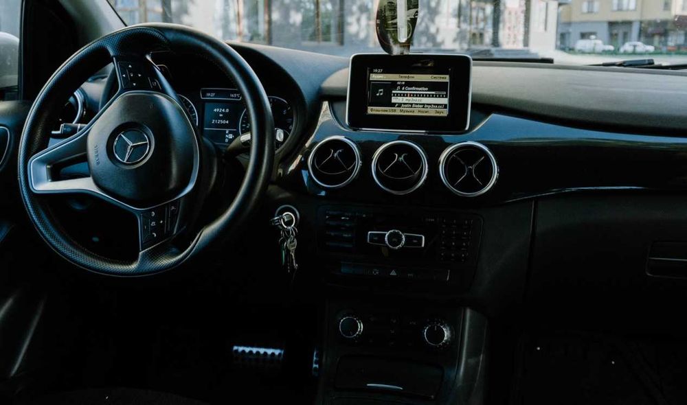Mercedes Benz b 180 cdi
