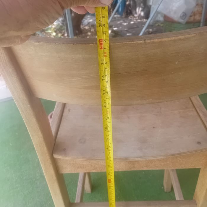 Cadeira alta de madeira