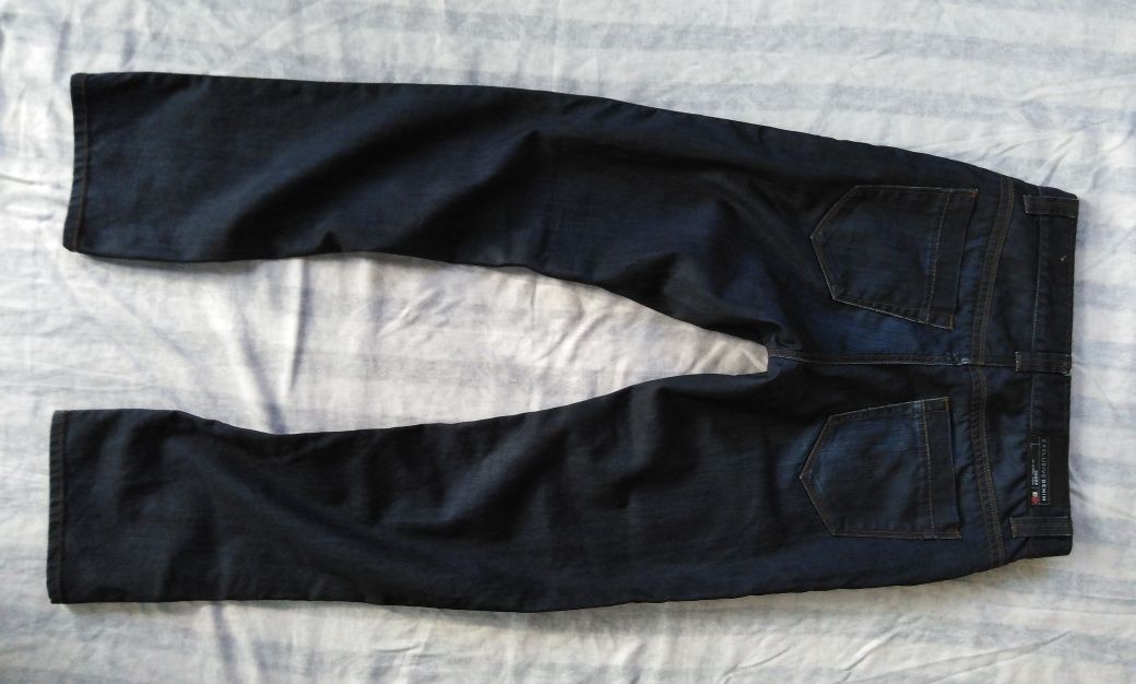 Spodnie jeansiwe - CROPP exclusive Denim r: W31 L34 /K18.