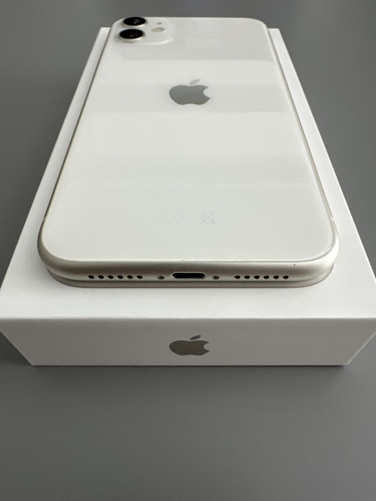 iPhone 11 64 GB silver