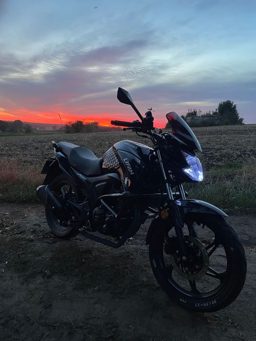 Продам LIFAN KP 200