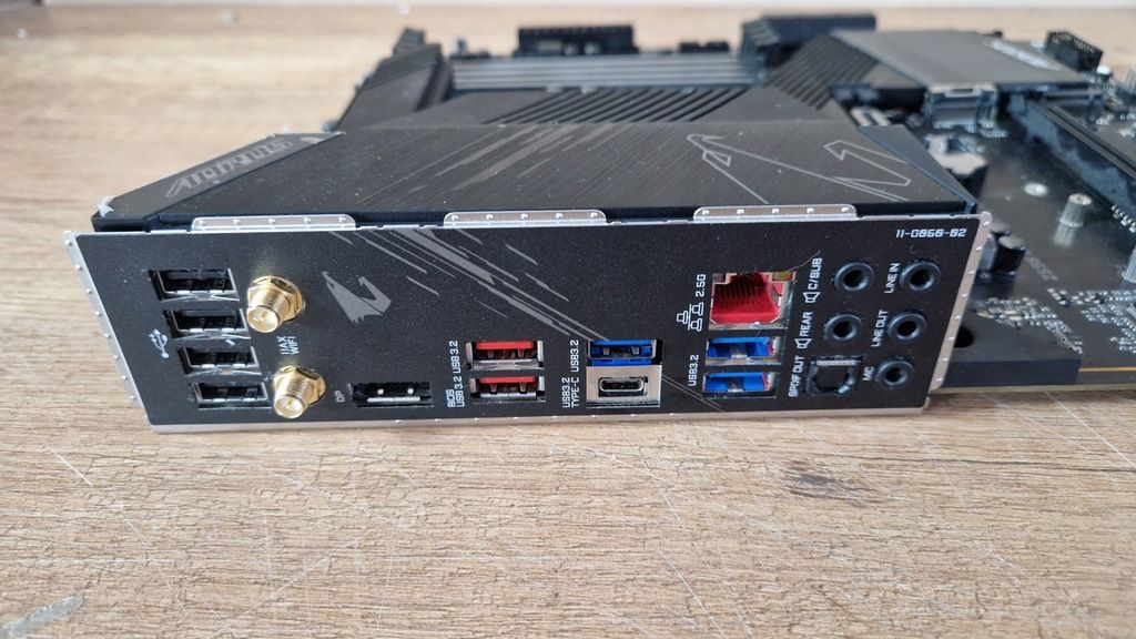 Płyta główna GIGABYTE Z590 AORUS ELITE AX WIFI  box gwarancja