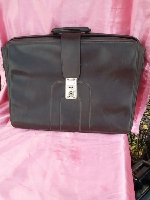 Портфель для инструментов