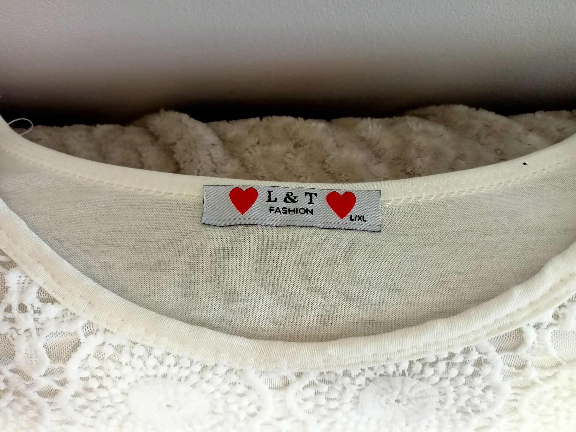Biała bluzka L/XL koronkowa