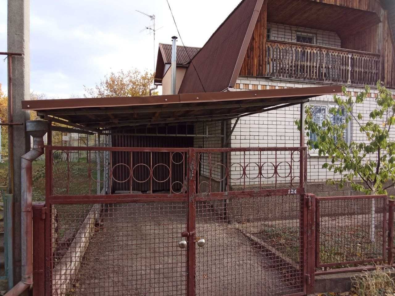 Продаю 3-поверхову зимову дачу на р. Дніпро за Любимівкою