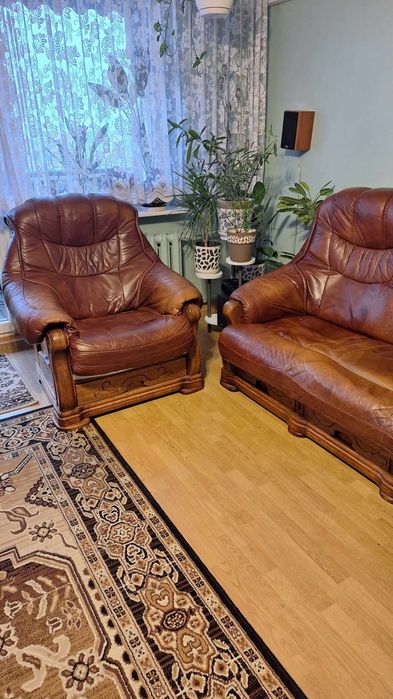 Skórzana kanapa z fotelami