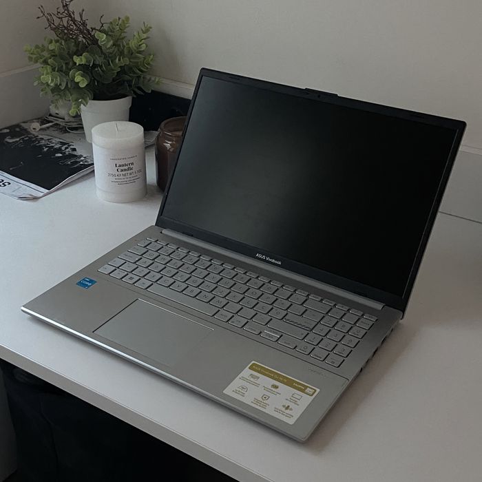 ASUS VivoBook E1504GA – Como Novo – 15.6'' – 8GB RAM / 512GB SSD