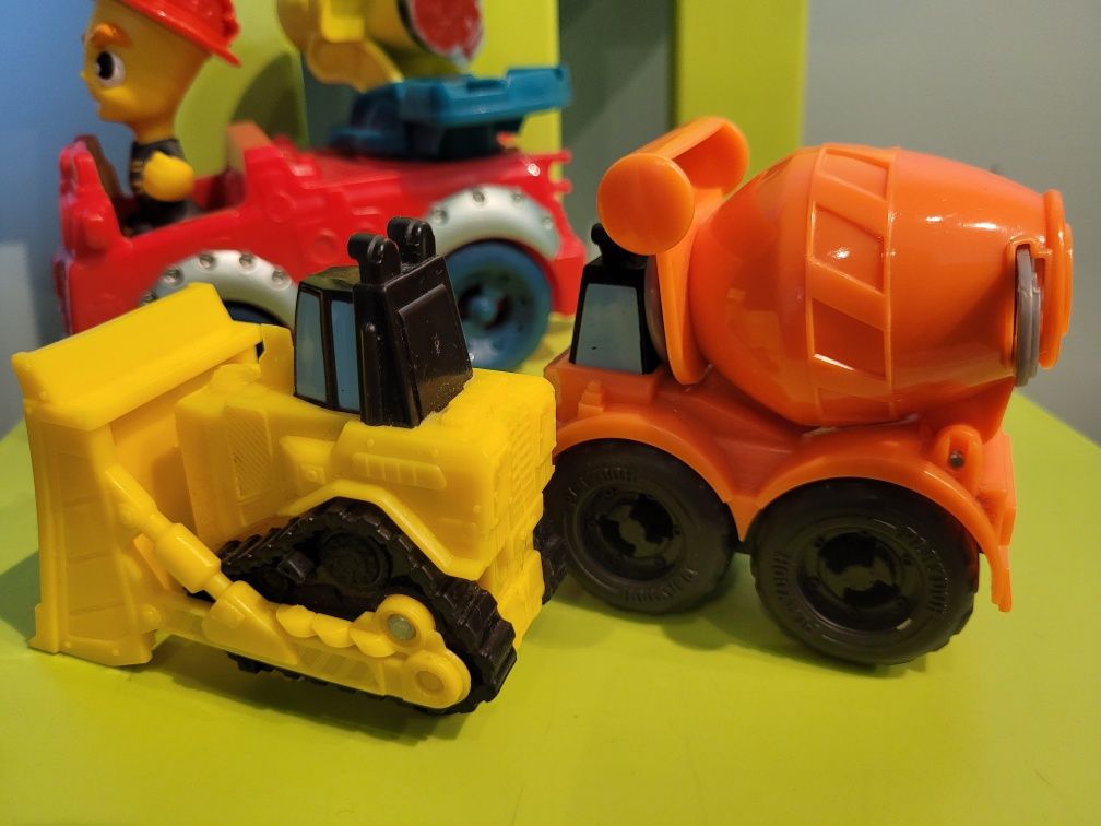 Play-doh wóz strażacki i dwa auta budowlane