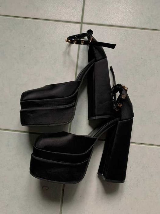 Buty Platformy Wysokie Czarne Bratz Koturny Ala Versace 37