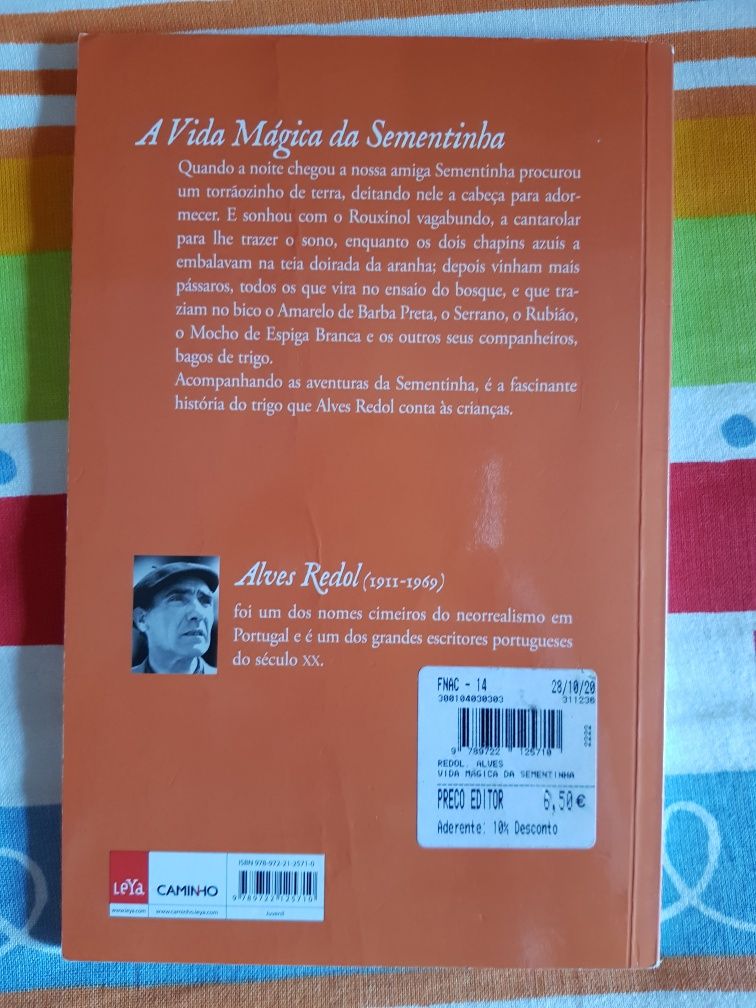 Livros do Plano Nacional de Leitura em excelente estado.