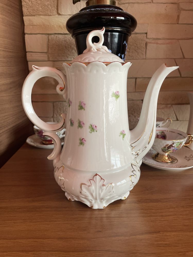 Porcelanowy dzbanek G&B