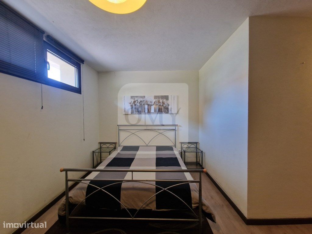 Moradia T3+1 de arquitetura moderna em Torneiros, Vila Real