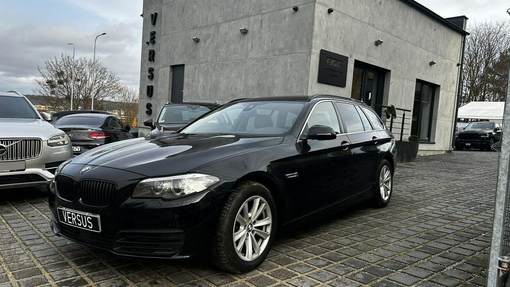 BMW Seria 5 Lift/As. Pasa/Radar/Harman K/Panorama/Bi xenon/El. klapa