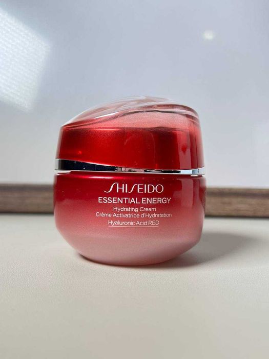 Крем для обличчя Shiseido Essential Energy Hydrating Cream