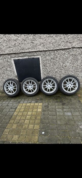 Felgi Mercedes z oponami zimowymi