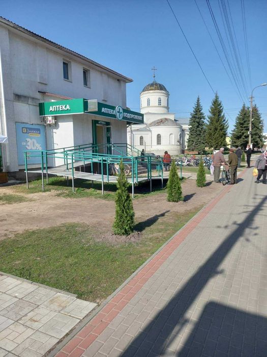 Оренда приміщень в ТОРГІВЕЛЬНОМУ ЦЕНТРІ смт Короп від 1 до 800 метрів