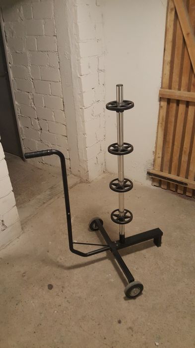 Stojak na 4 koła z wózkiem