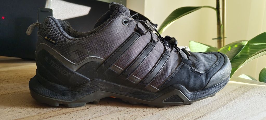 Tenis Adidas Terrex GORE-TEX