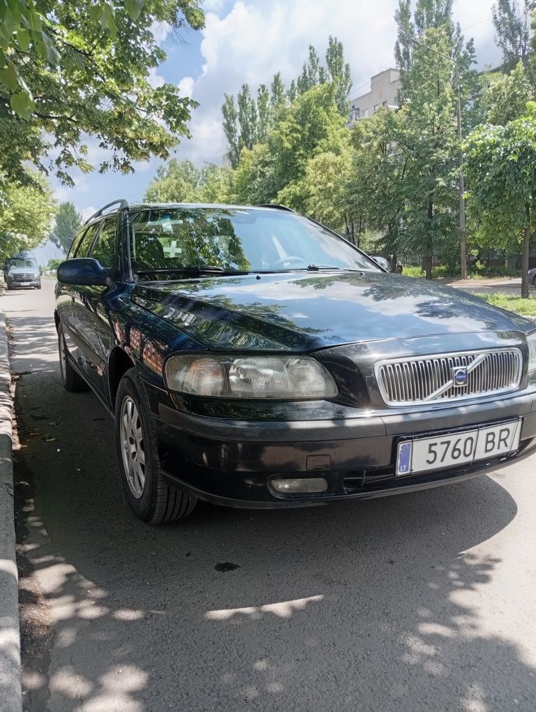 Продається volvo v70 D5
