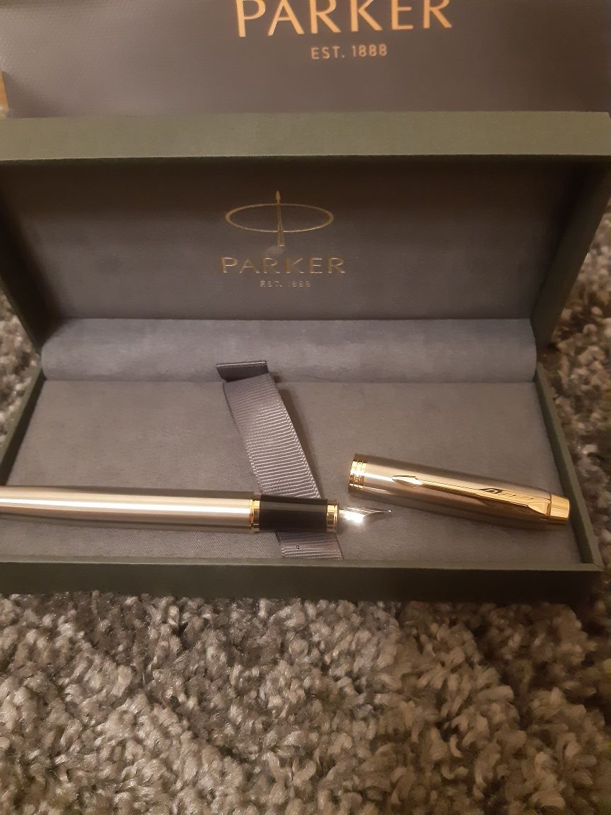 Pióro wieczne Parker GT stalówka srebrny model w torebce nowy