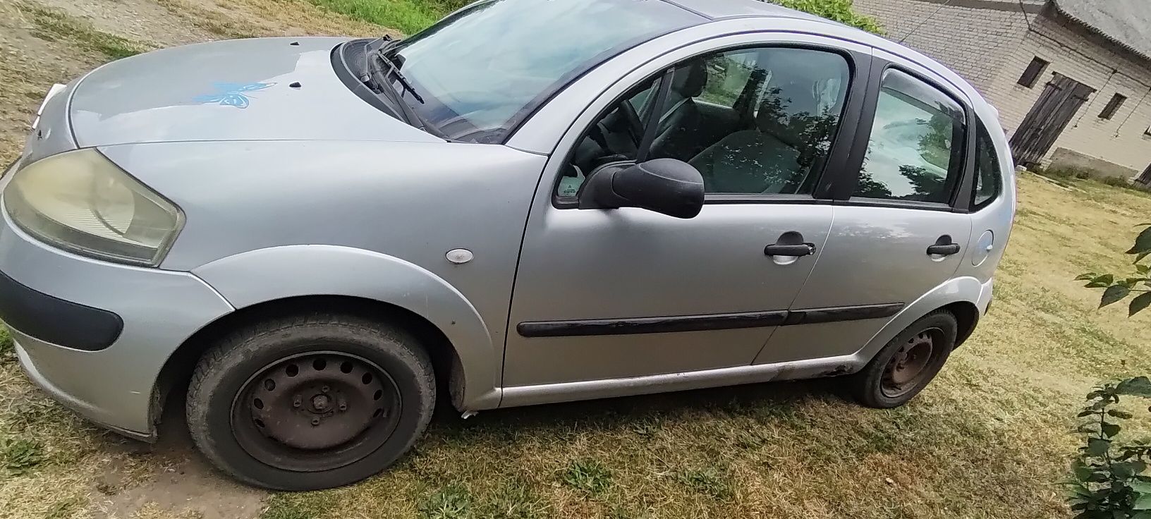 Citroën C3 2004 rok, do wymiany akumulator, pozatym sprawny