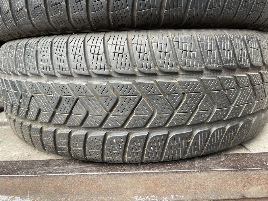 Шины 215/65 R17 Pirelli б/у пара зима 5,5мм U6