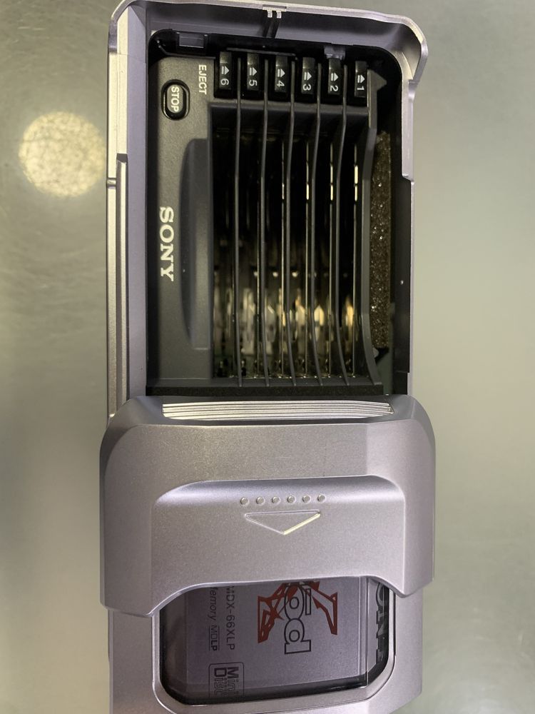 Minidisc changer Sony