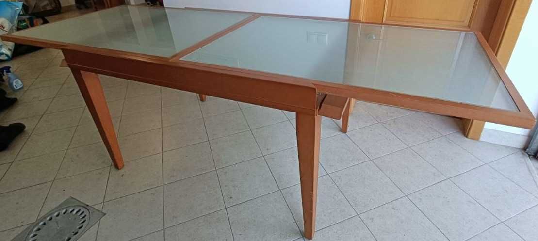 Mesa de jantar 130x90cm extensível