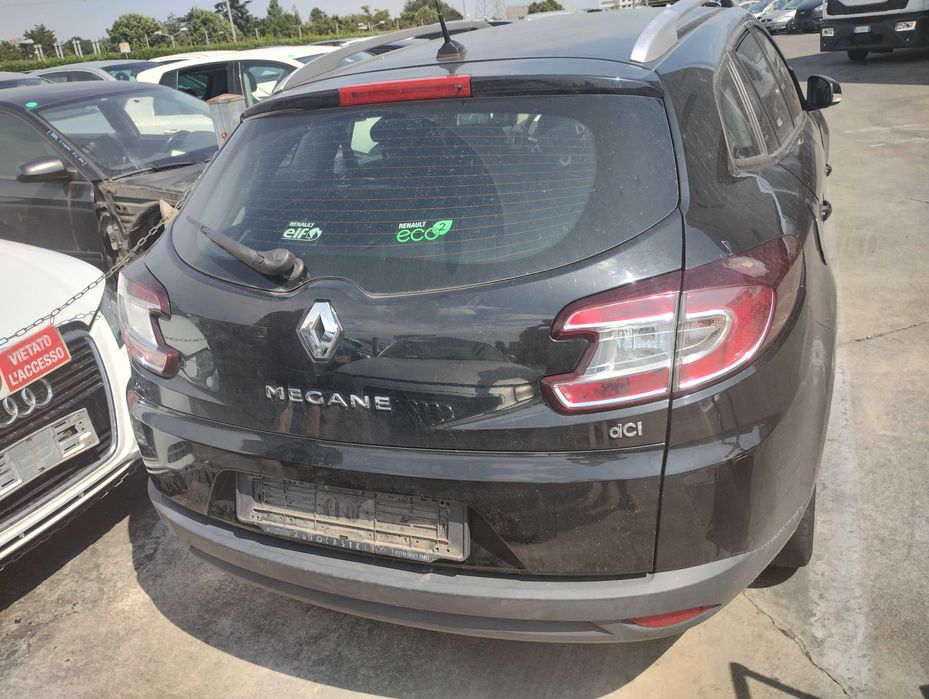 Klapa bagażnika Renault Megane III kombi TEGNE