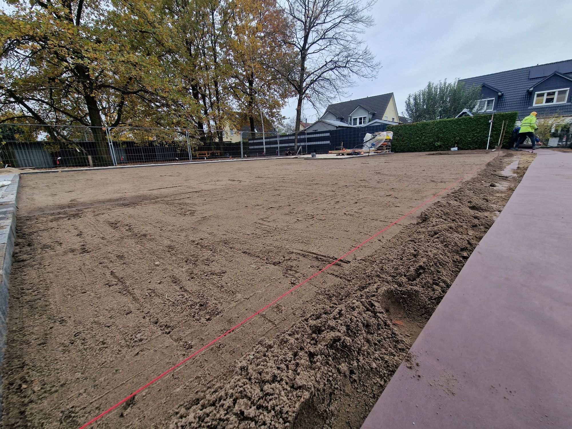 Zakładanie trawnika, karczowanie działek budowlanych, usuwanie samosie