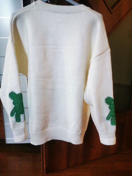 Sweter z misiem rozm. Uni