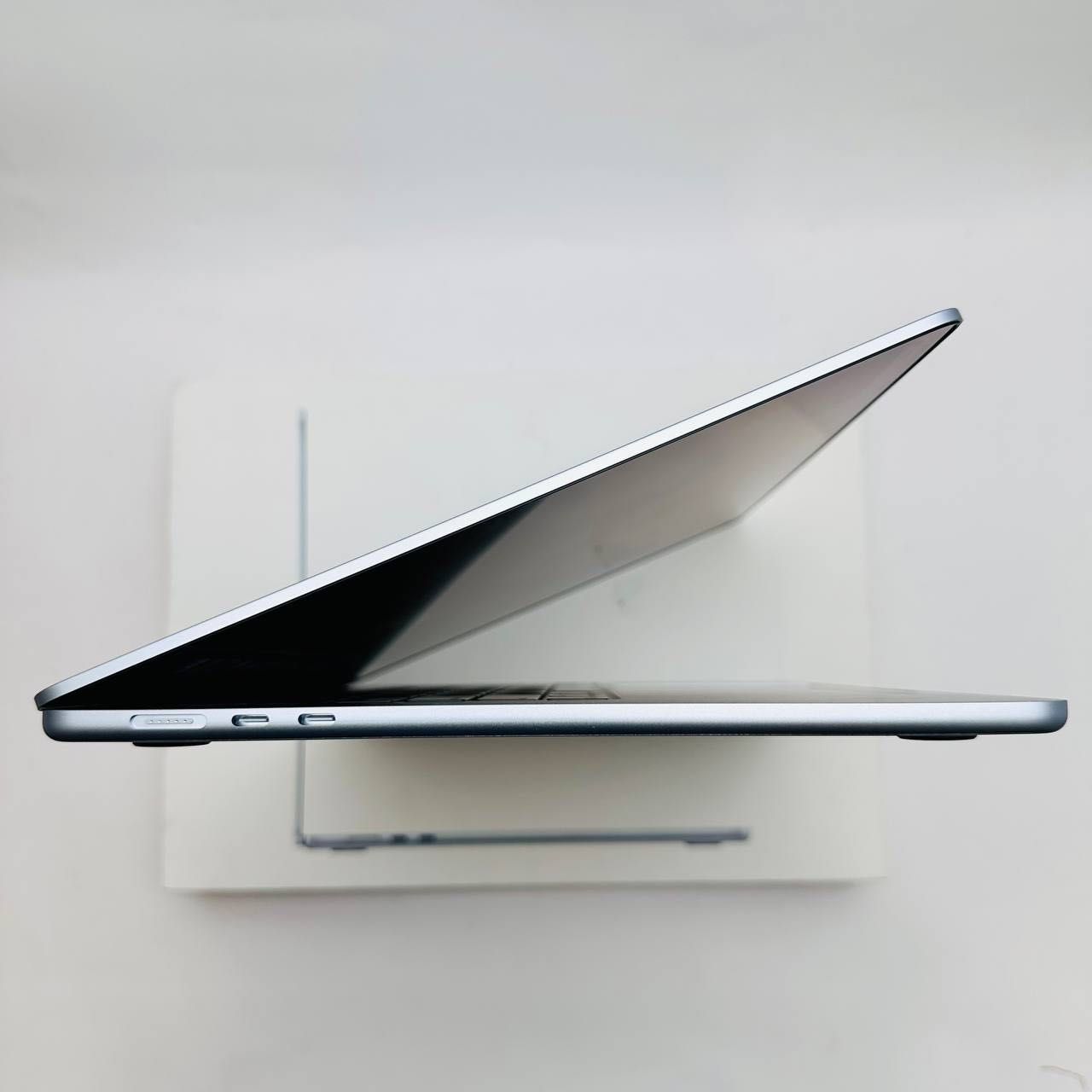 MacBook Air 15' M4 16/256 Sky Blue OPEN BOX!