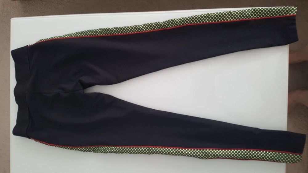 Zestaw kurtka i spodnie ze złotymi wzorami czarno-zielony S
