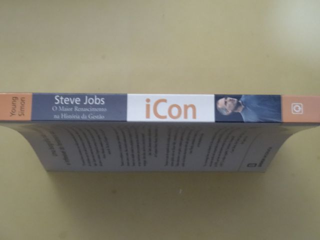 iCon - Steve Jobs de Jeffrey S. Young