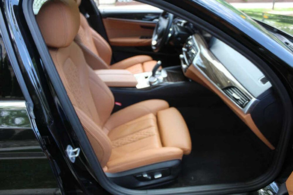 BMW 5 Series 530i xDrive      2023