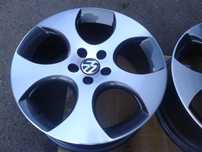 nowe felgi r18 szare volkswagen gti golf caddy passat arteon sharan