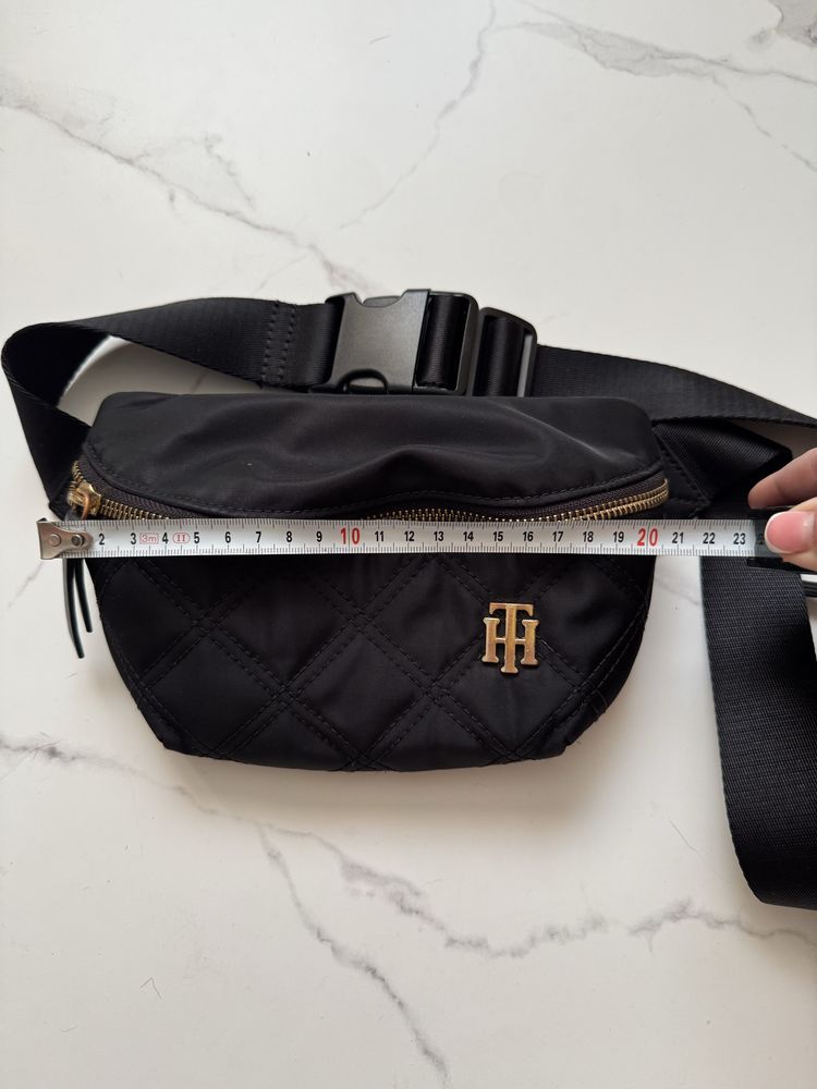 Бананка Tommy Hilfiger оригинал