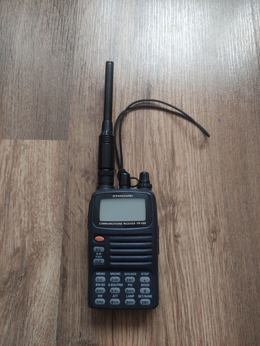 Сканирующий приемник Yaesu (Vertex Standard) VR-500