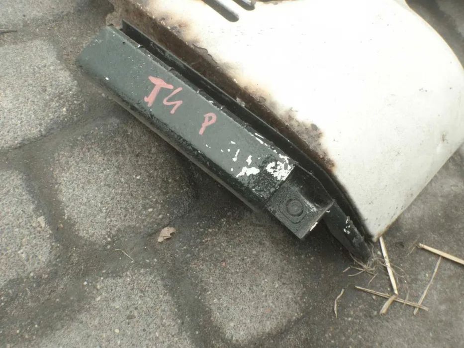 błotnik ślizg mocowanie zderzaka transporter t4 prawy