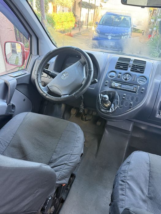 Поодаю Mercedes-Benz Vito 112 пасажир 2.2cdi