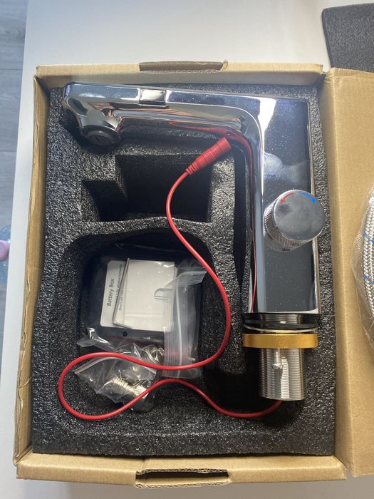 Bateria umywalkowa bezdotykowa sensor fotokomórka