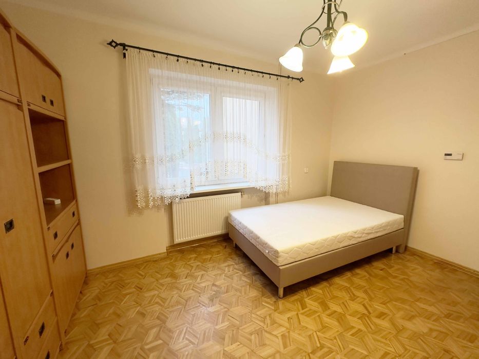 Duży dom, 6 sypialni, 2 łazienki, ul. Górna