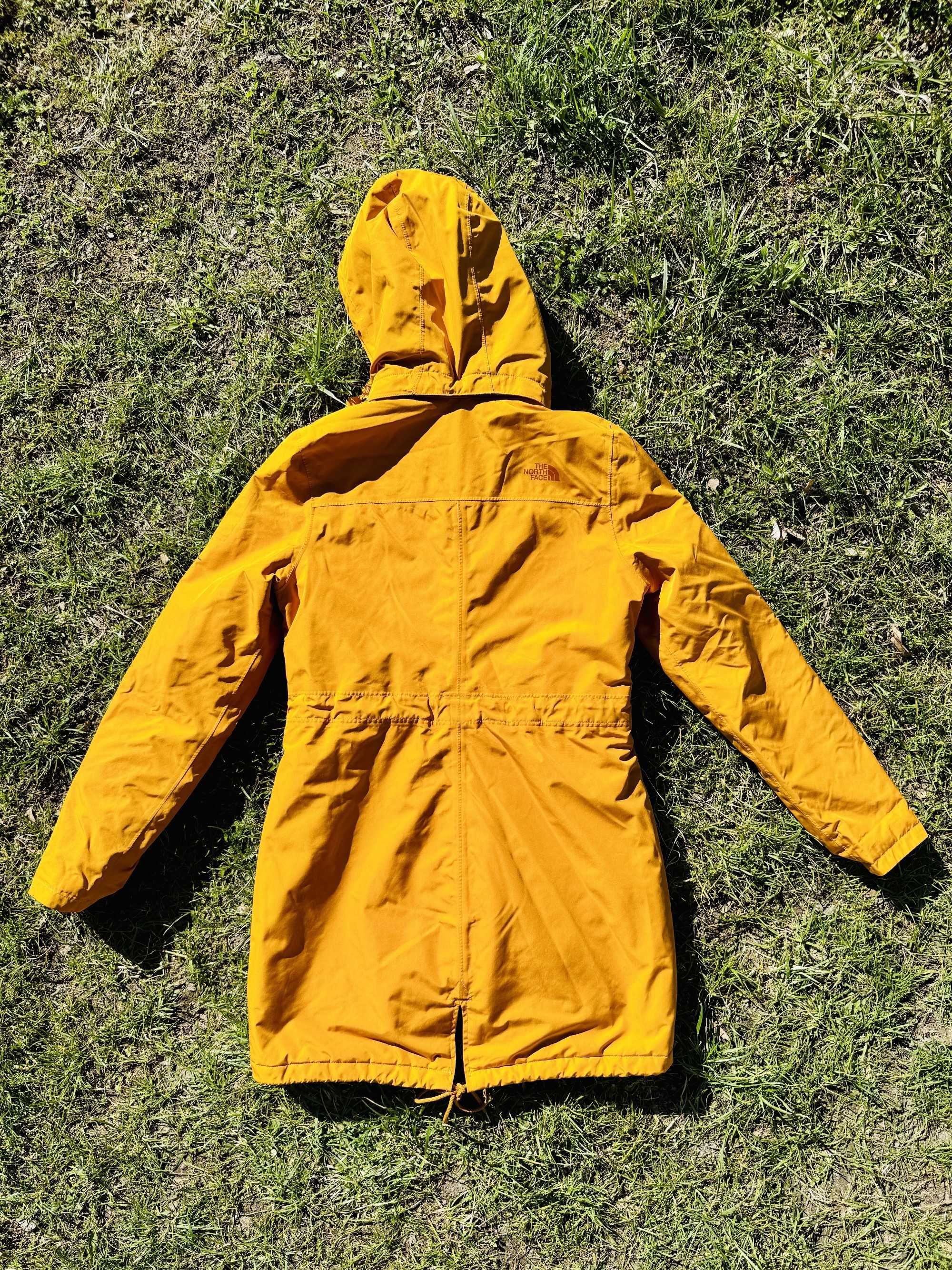 Жіноча куртка, парка The North Face Dryvent
