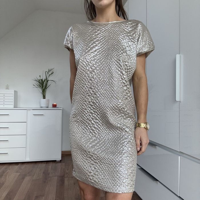 Śliczna sukienka stan idelany