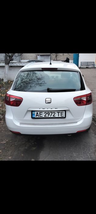 Продам авто Сеат ібіца 2011 р дизель 1.6 в гарному стані