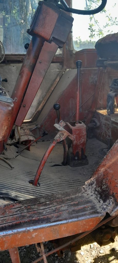 Трактор Т40, диски, плуг, причіп
