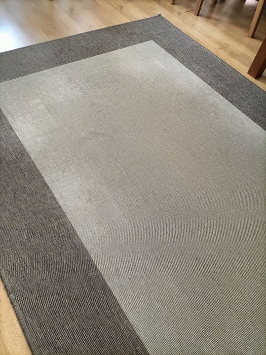 Tapete Ikea modelo Dragor