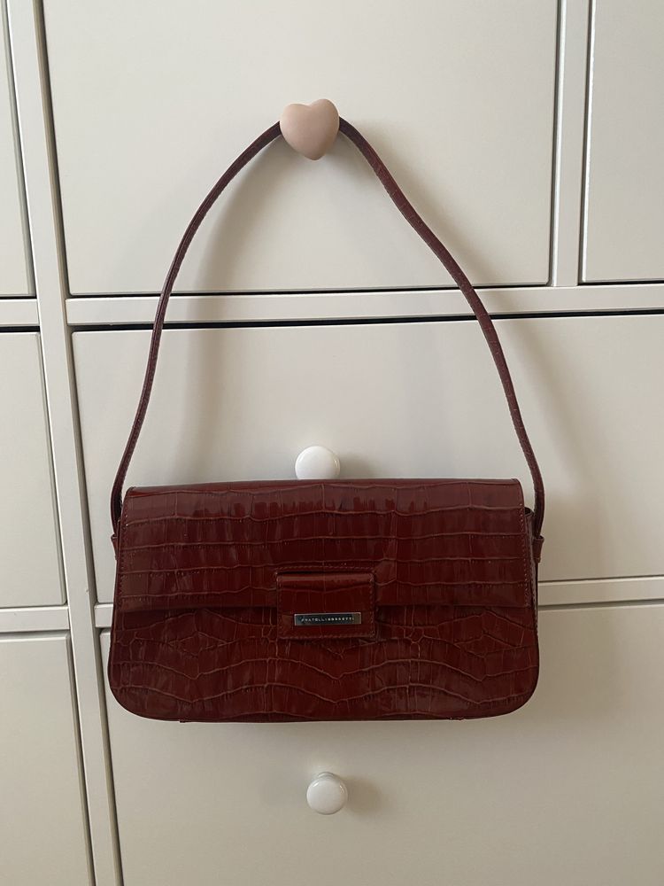 Burberry longchamp gucci