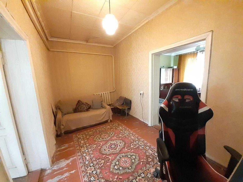 Історичний центр і крапка.