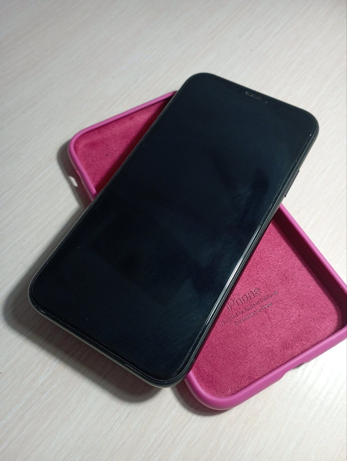 iphone XR 64gb black з заблокованим айклаудом! Можливий торг!